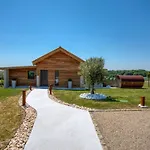 別荘 Traeumen Im Perigord By Interhome エイメ